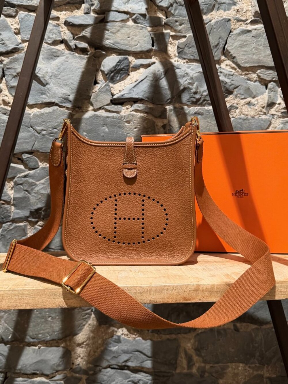 Hermès 2026 Gold Clemence Leather Evelyne III Poche 23 Crossbody Bag